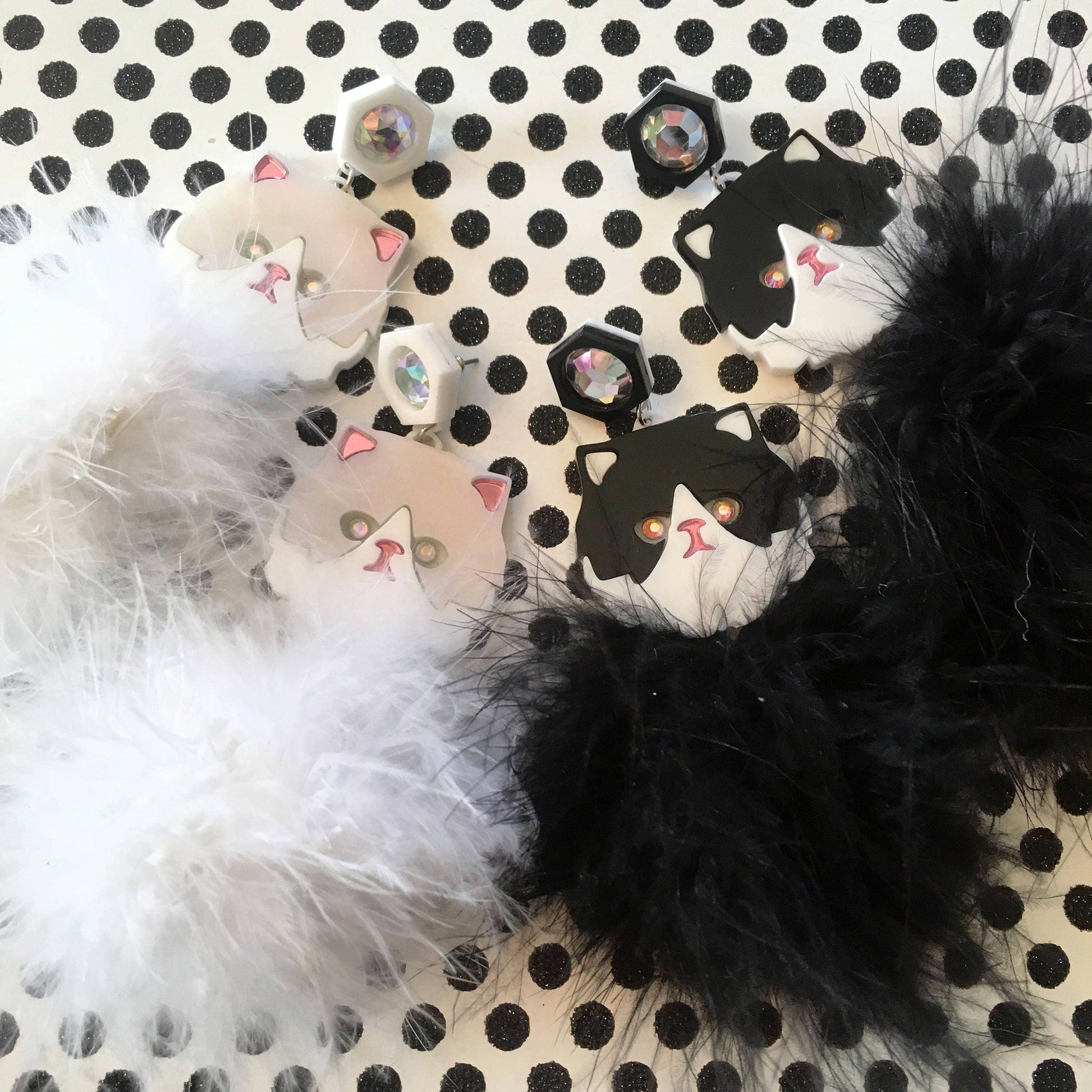 Persian Kitty Cat And Pom Pom Earrings In White Or Black & White, Laser Cut Acrylic, Plastic Jewelry - Cityz Atelier Lumière
