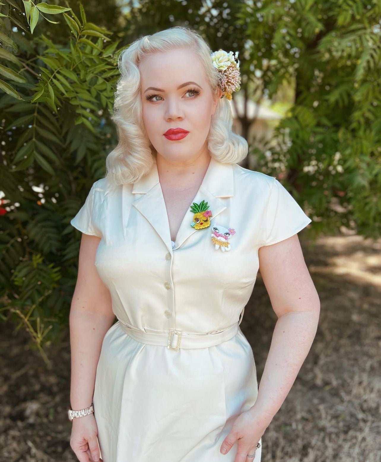 Tiki Hula Kitty Brooch by Miss Fluff x Lipstick & Chrome - Cityz Atelier Lumière