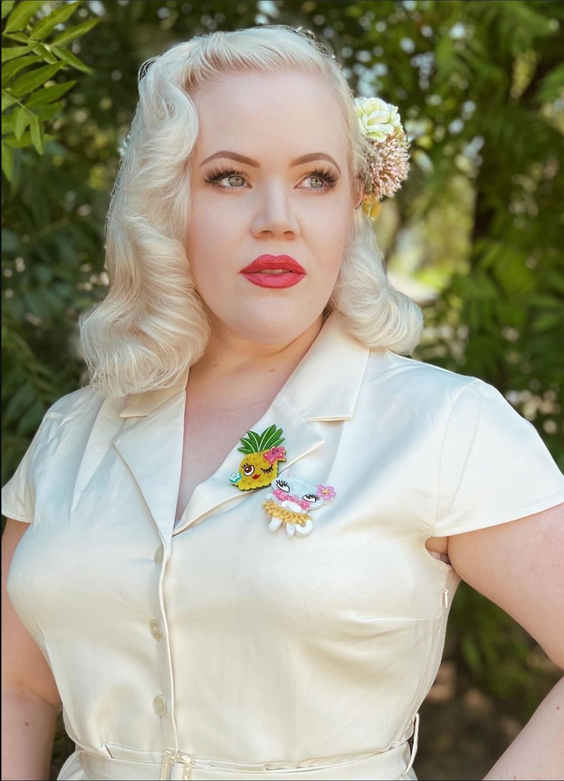 Tiki Hula Kitty Brooch by Miss Fluff x Lipstick & Chrome - Cityz Atelier Lumière