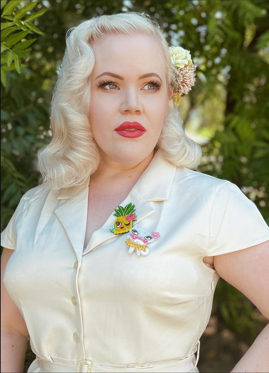 Tiki Hula Kitty Brooch by Miss Fluff x Lipstick & Chrome - Cityz Atelier Lumière